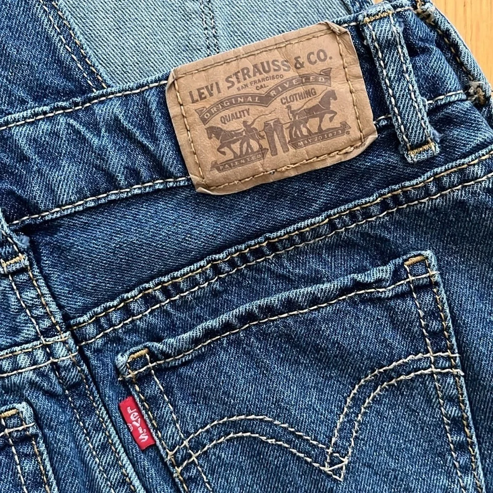 Levis levi’s size